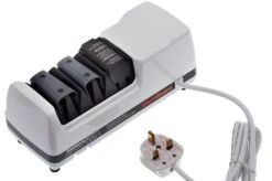 Chef'sChoice 120 Electric Knife Sharpener, UK Plug -Kai Shop CC22CC120 UK 04 chefs choice