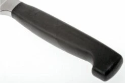 Zwilling J.A. Henckels Four Star Paring Knife 2 3/4" 6 Zwilling J.A. Henckels Four Star Paring Knife 2 3/4" -Kai Shop ZW31070 060 03 zwilling 4star 31070 060 groentemes d3