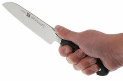 Zwilling Pro Santoku, 38407-141 -Kai Shop ZW38407 141 05 zwilling pro zw38407 141 d5